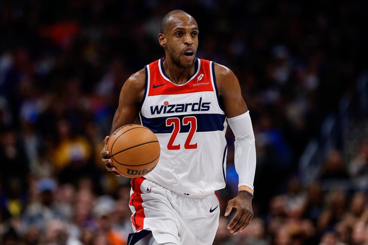欧冠手机直播软件-四换九!NBA一夜传来大交易,状元远赴奇才,独行侠再现谜之操作