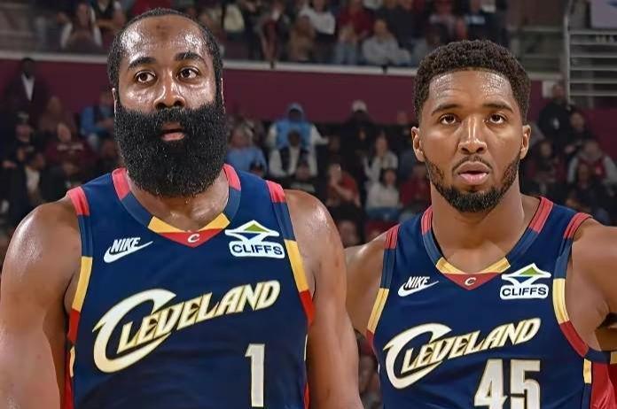 欧冠手机直播软件-NBA交易截止夜:商业的冷酷算计与球员的流浪命运
