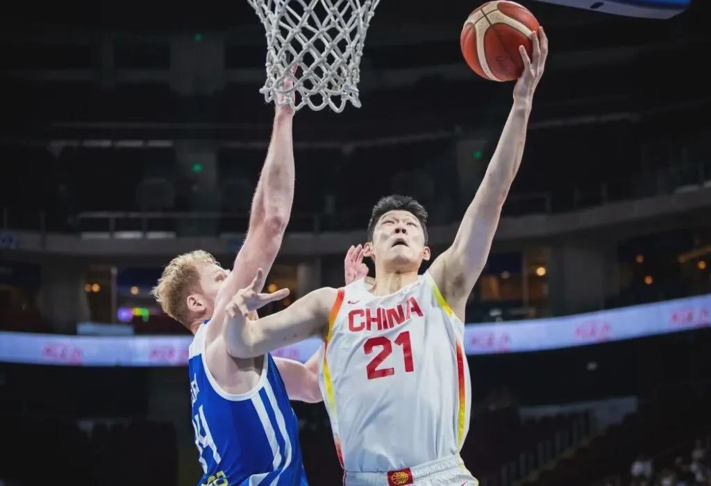 欧冠官方正版下载-顶住了!又是惊险逆转!中国男篮赢了